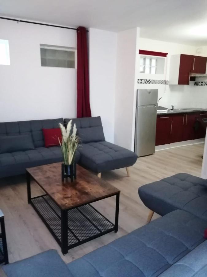 Appatement T3 Meuble A Neuf Apartment Поатие Екстериор снимка