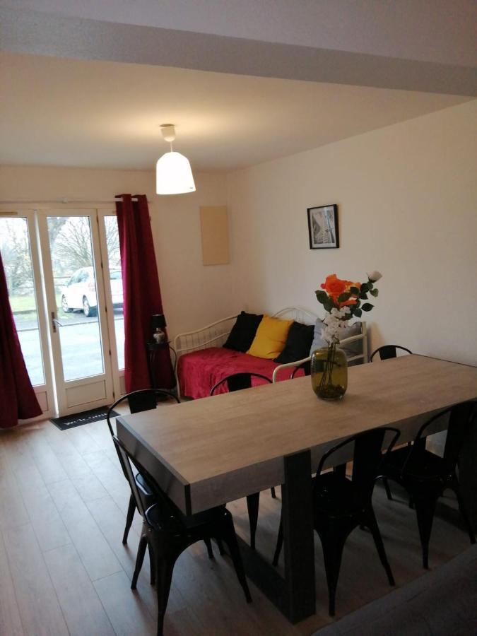 Appatement T3 Meuble A Neuf Apartment Поатие Екстериор снимка