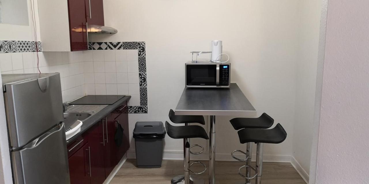 Appatement T3 Meuble A Neuf Apartment Поатие Екстериор снимка